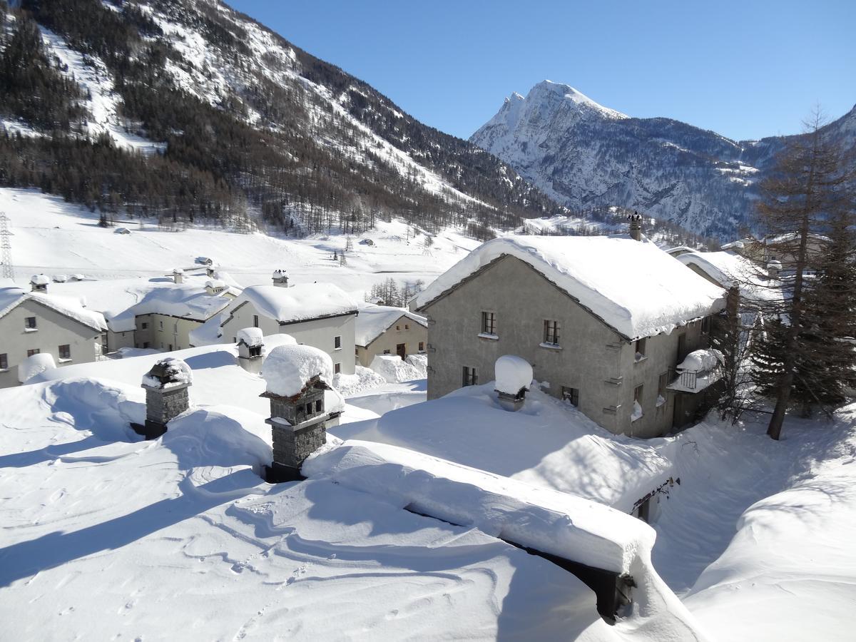 Hotel-Restaurant Grina Simplon 外观 照片